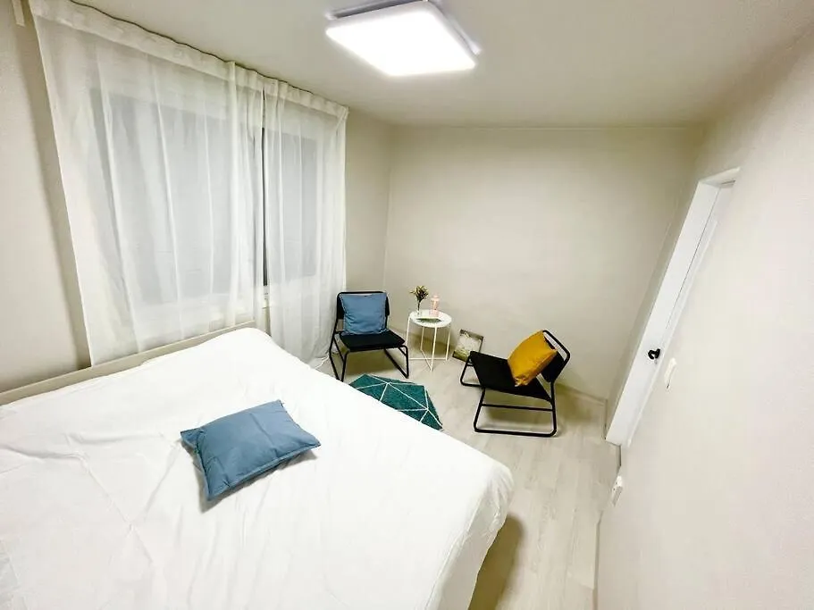 Raum Apartment Seoul 0*,